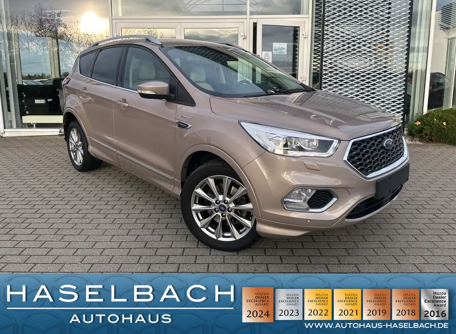 Ford Kuga Vignale SONY Leder Lenkradheizg Sitzheizg ACC Frei Beige - 1