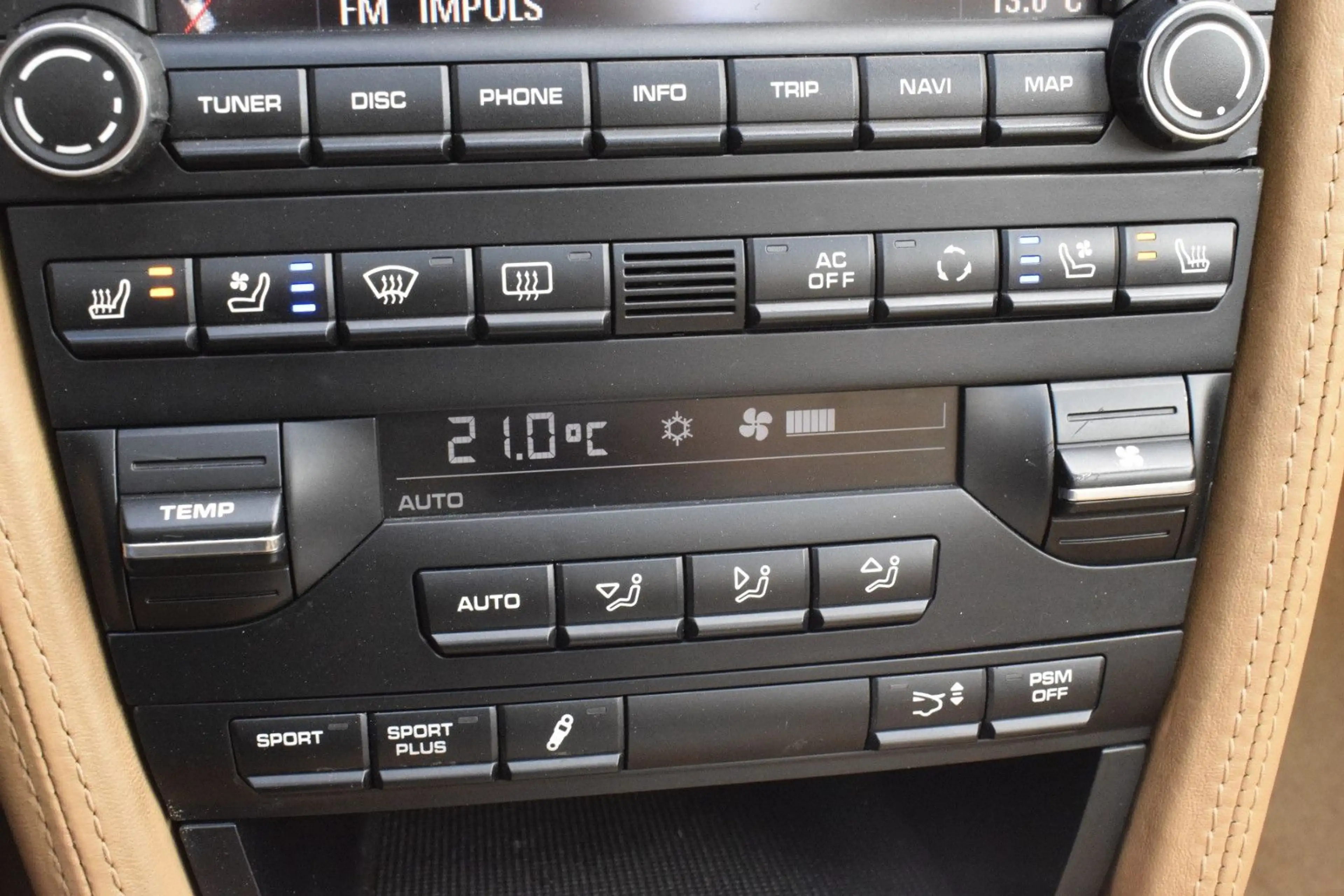 Porsche 911 Targa 4 S Panorama Navi Tempomat SHZ+Lüft — photo 12