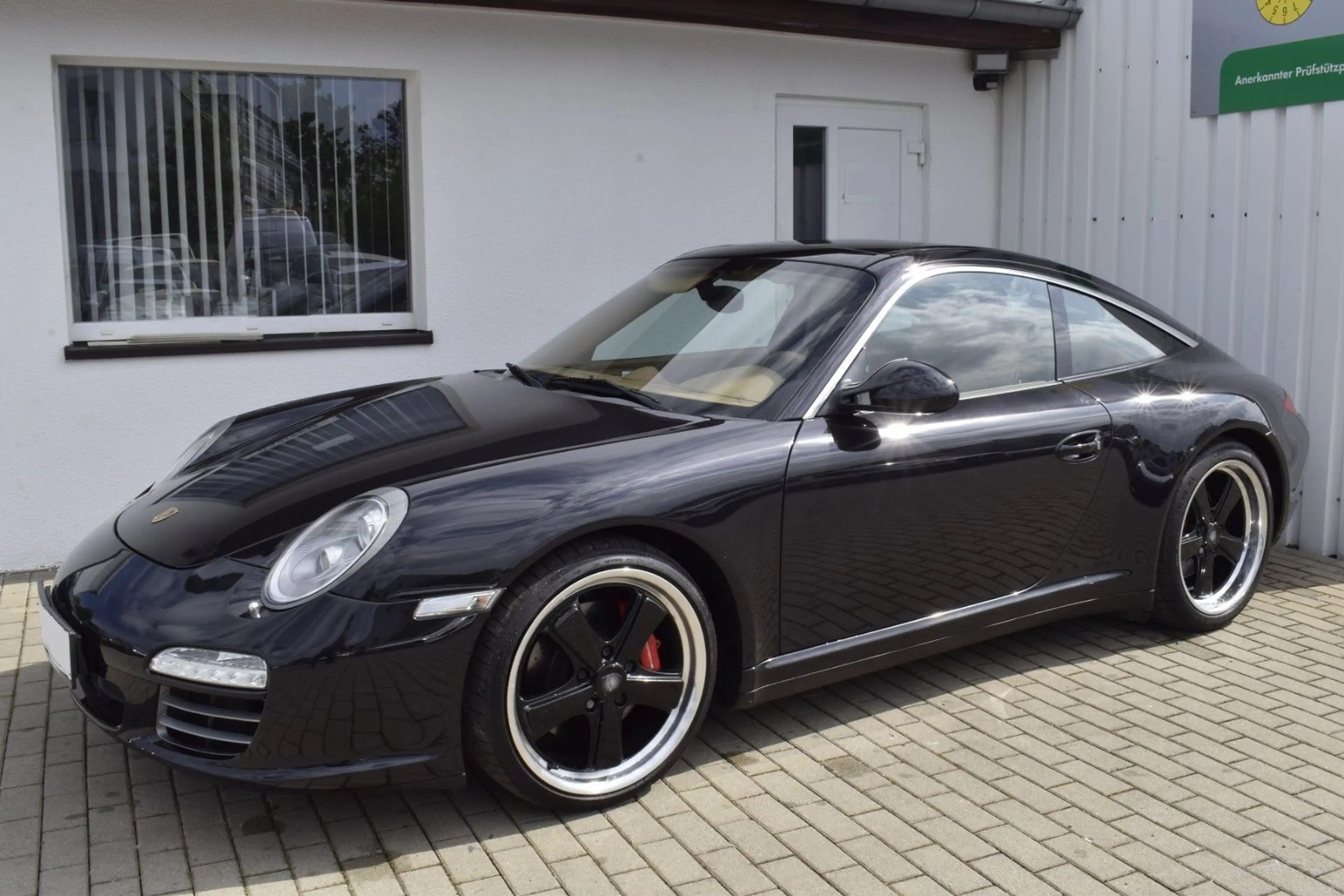 Porsche 911 Targa 4 S Panorama Navi Tempomat SHZ+Lüft