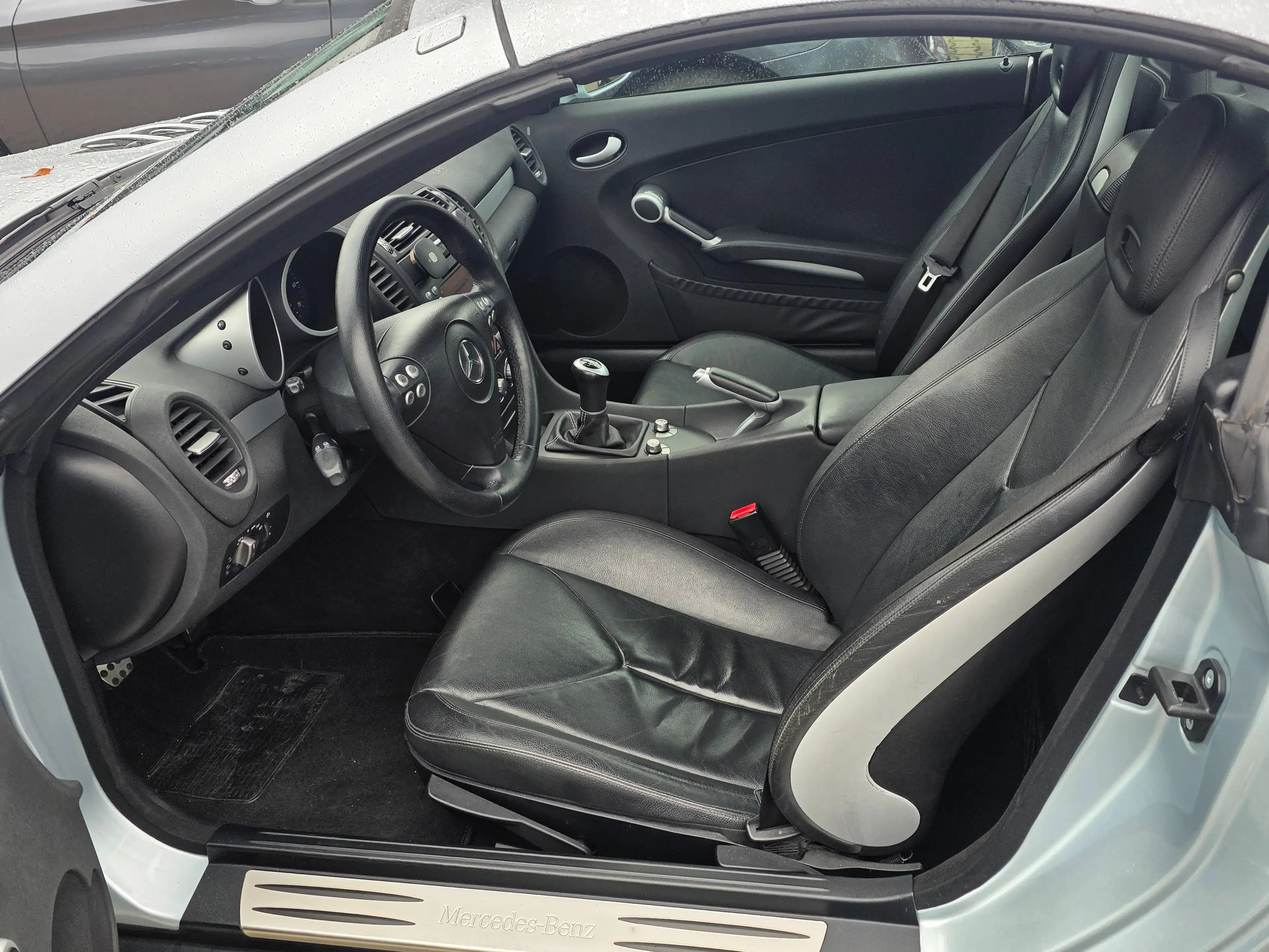 Mercedes-Benz SLK 200 SLK Kompr./Cabrio/Leder/Sitzhz/Kühlung/Klima/Alus/ZV/ — photo 11