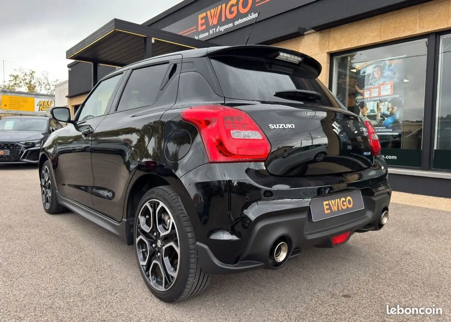Suzuki Swift 1.4 boosterjet hybrid 129ch sport Negro - 2