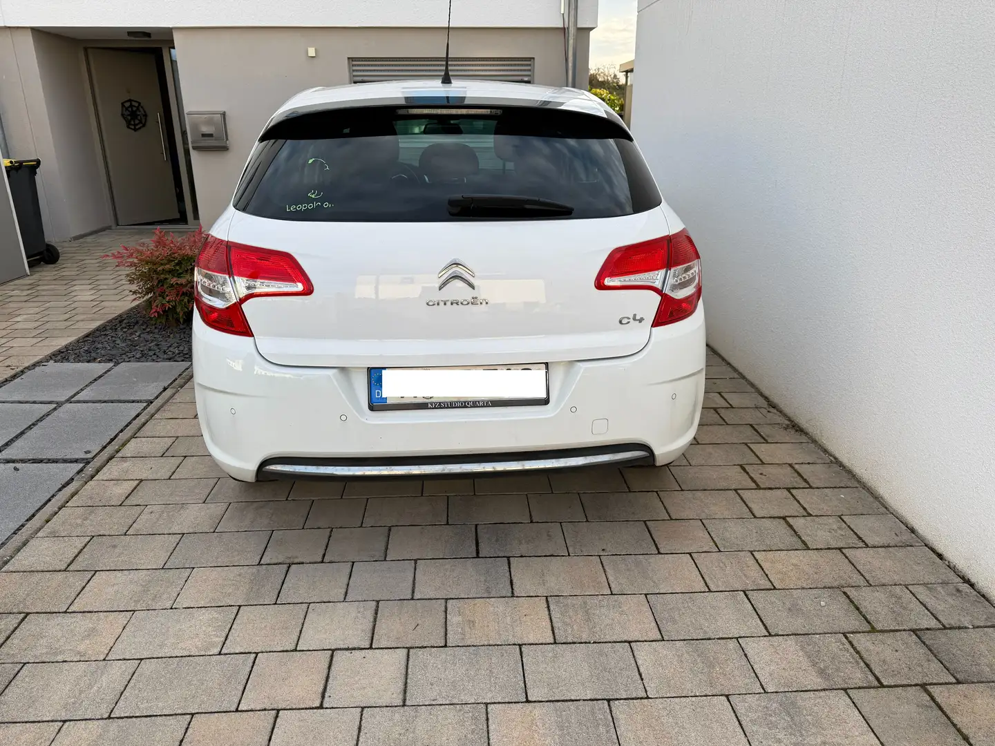 Citroen C4 VTi 120 Selection/Klima/PDC/Sitzhz White - 2