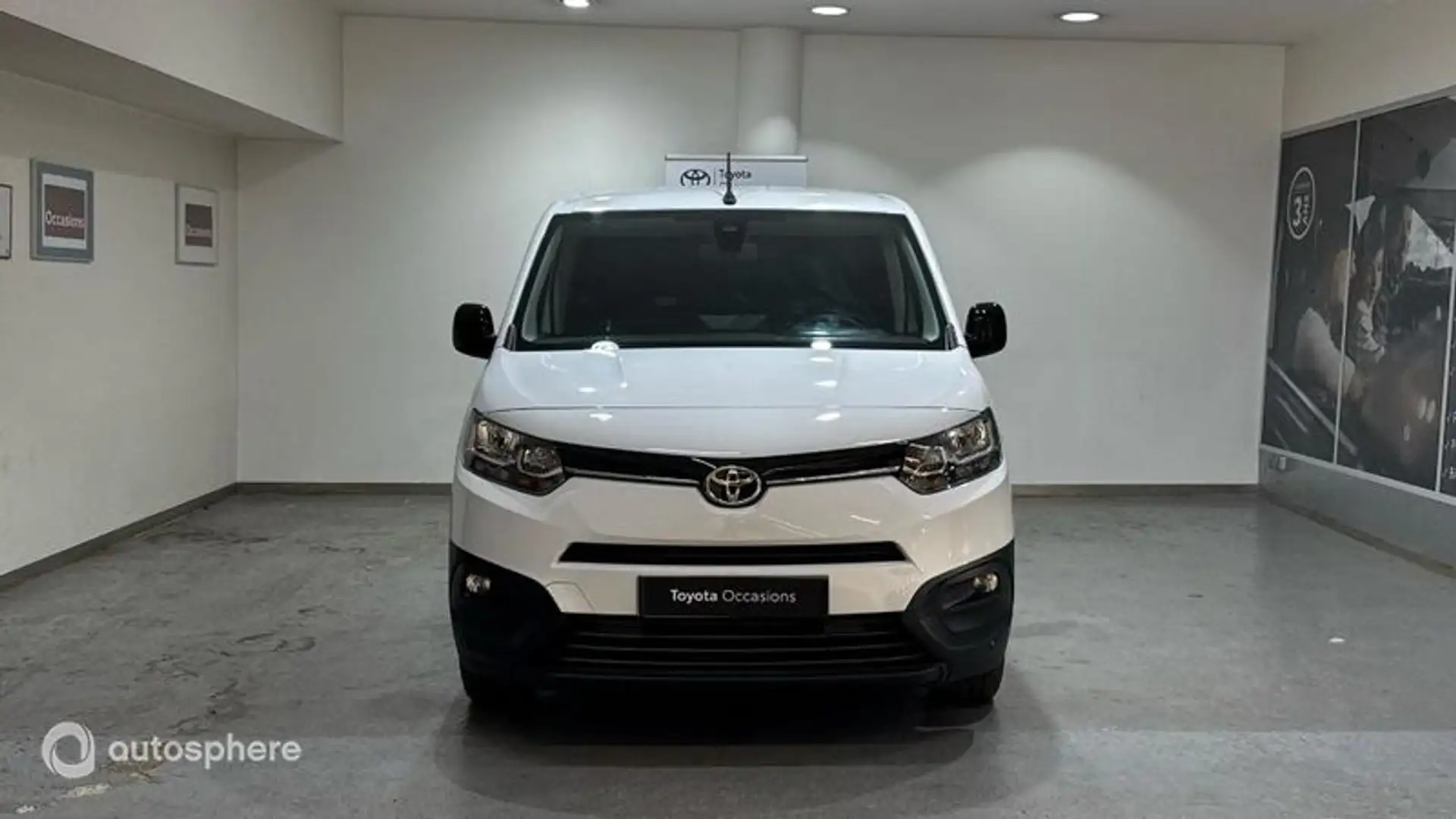 Toyota Proace City Medium 110 VVT-i Dynamic RC23 - 2