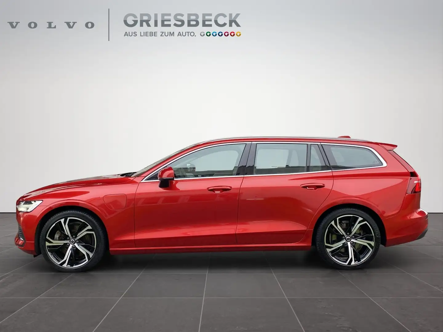Volvo V60 Kombi T8 Twin Engine Ultimate Recharge Красный - 2