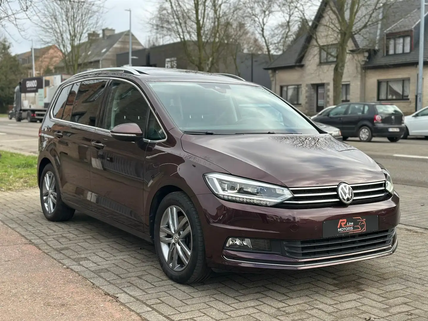 Volkswagen Touran 1.5 TSI Highline DSG - 7 zit - Pano - Camera - Rood - 2