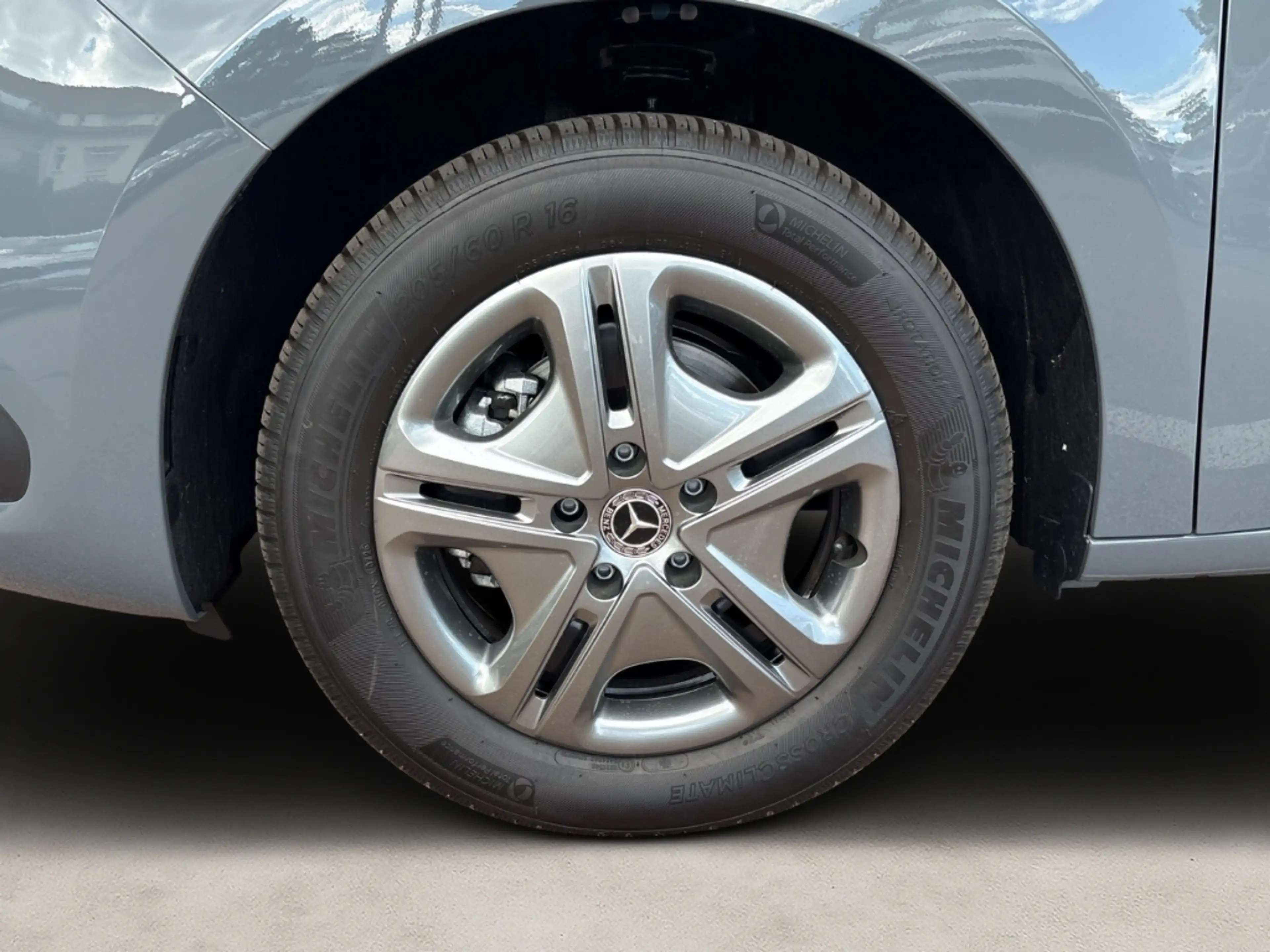 Mercedes-Benz T-Class Style LED Kamera Temp LenkradHZG DAB SHZ — photo 7
