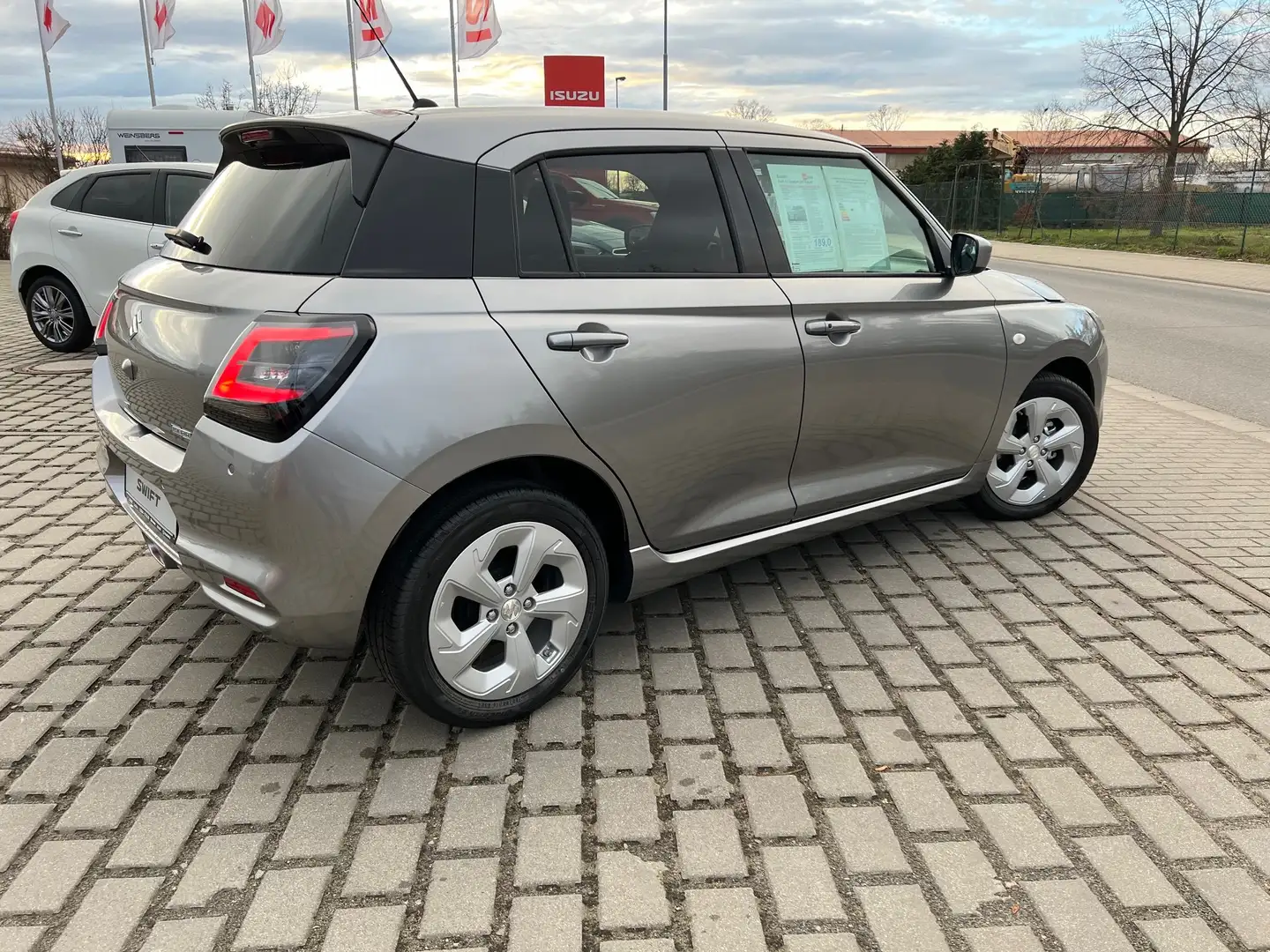 Suzuki Swift 1.2 Hybrid CVT Comfort  Aktion AWL Argent - 2