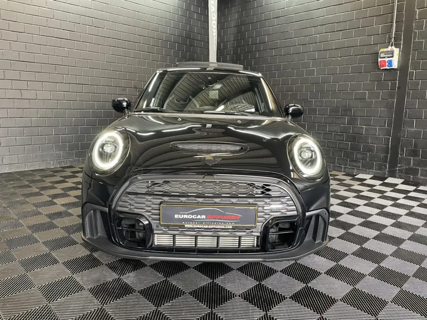 MINI Cooper S JCW 178 CV ** Toit ouvrant ** Harman ** Caméra Noir - 2
