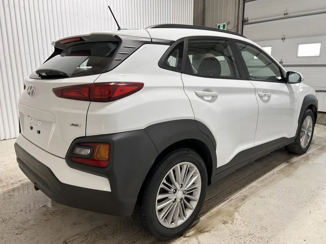 Hyundai KONA снимка Hyundai KONA