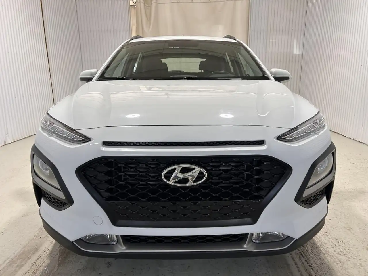 Hyundai KONA снимка Hyundai KONA