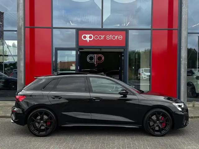 Audi S3 view 4