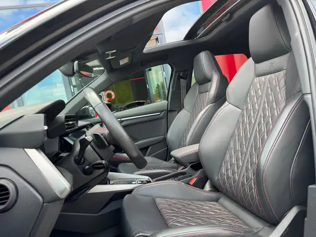 Audi S3 view 10