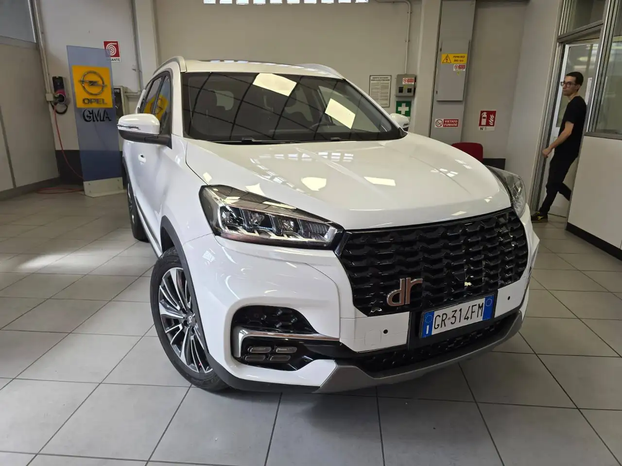DR Automobiles DR7.0 2023