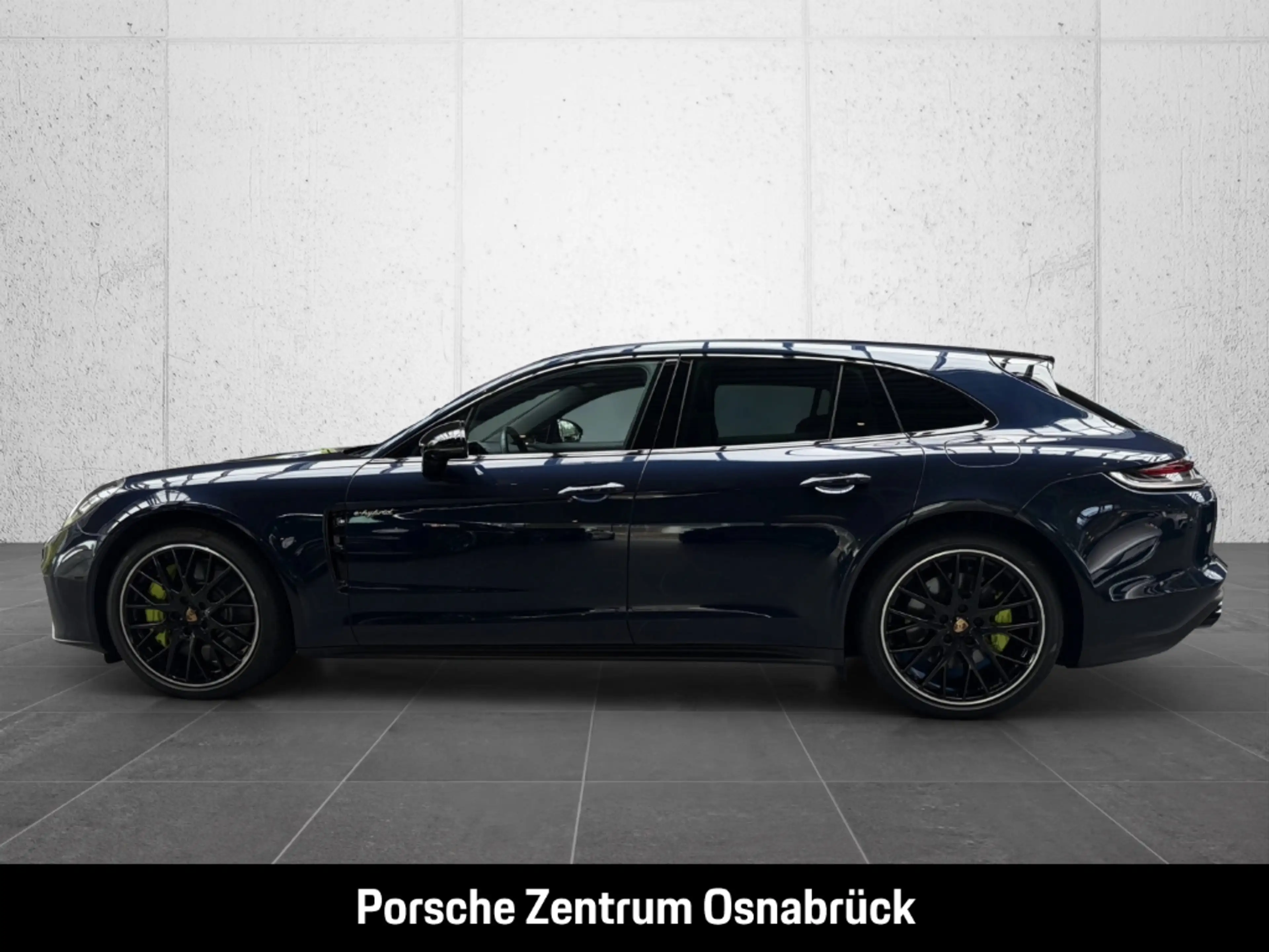 Porsche Panamera 4S E-Hybrid Sport Turismo — photo 2