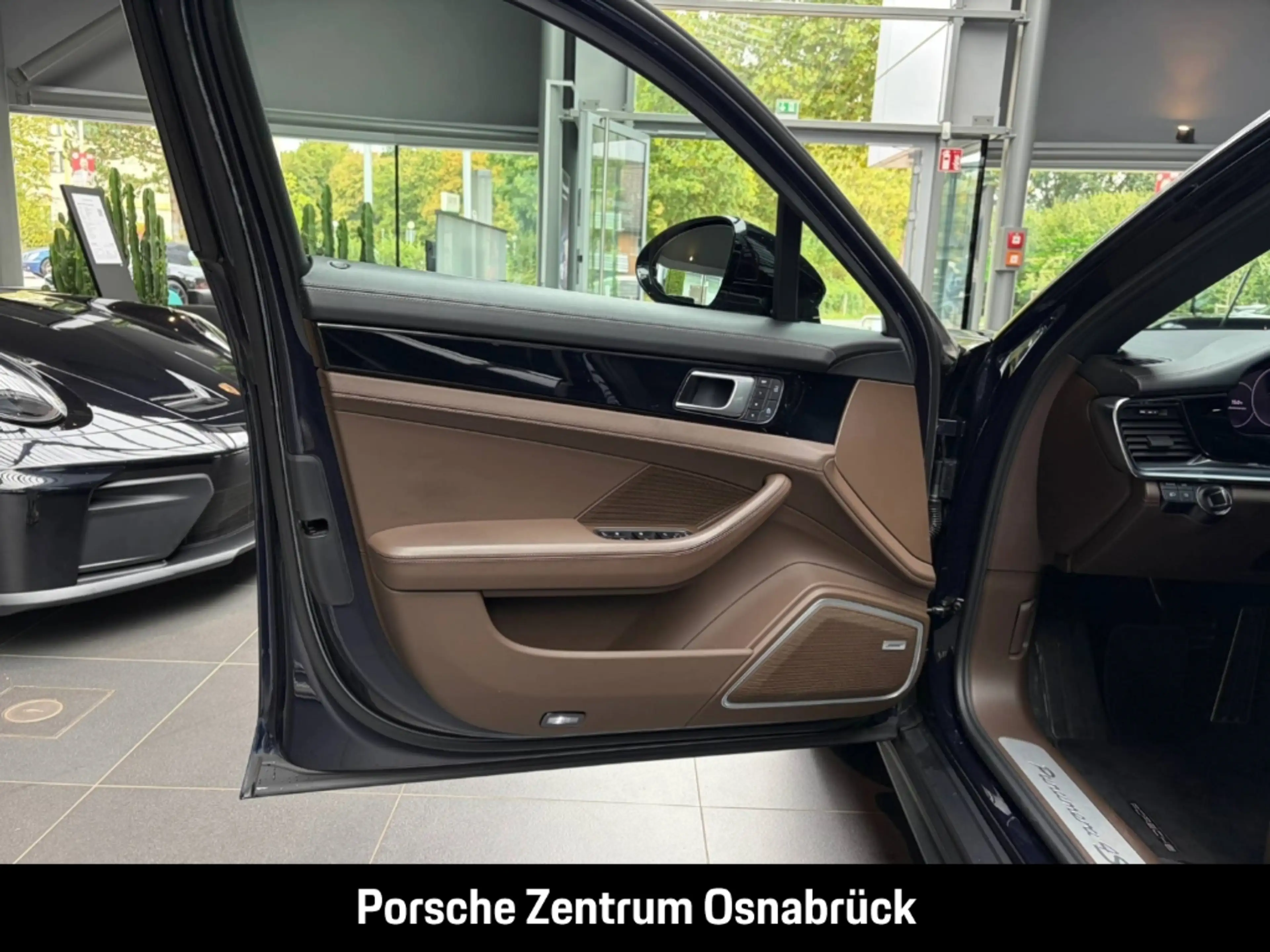 Porsche Panamera 4S E-Hybrid Sport Turismo — photo 4