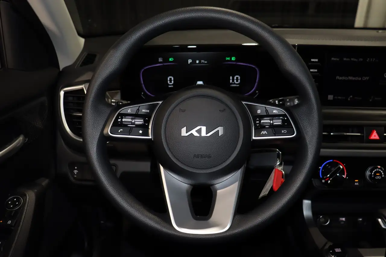 Kia Seltos снимка Kia Seltos
