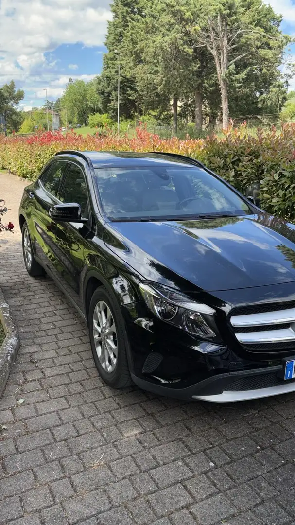Mercedes-Benz GLA 180 d Business - 1