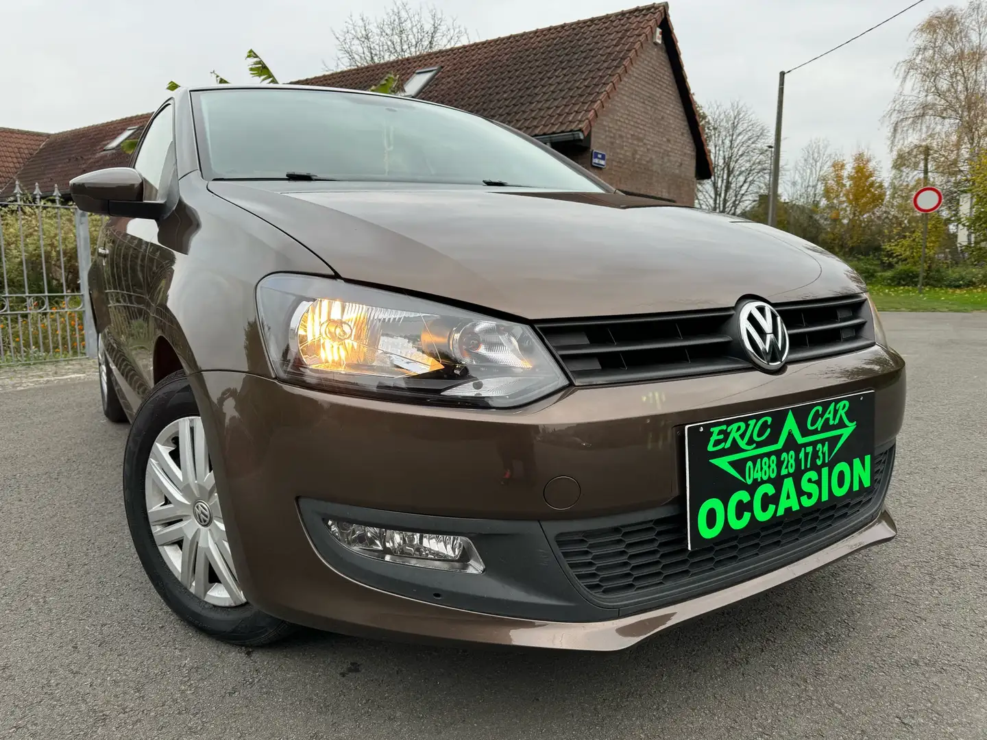 Volkswagen Polo 1.2i Trendline Brun - 1