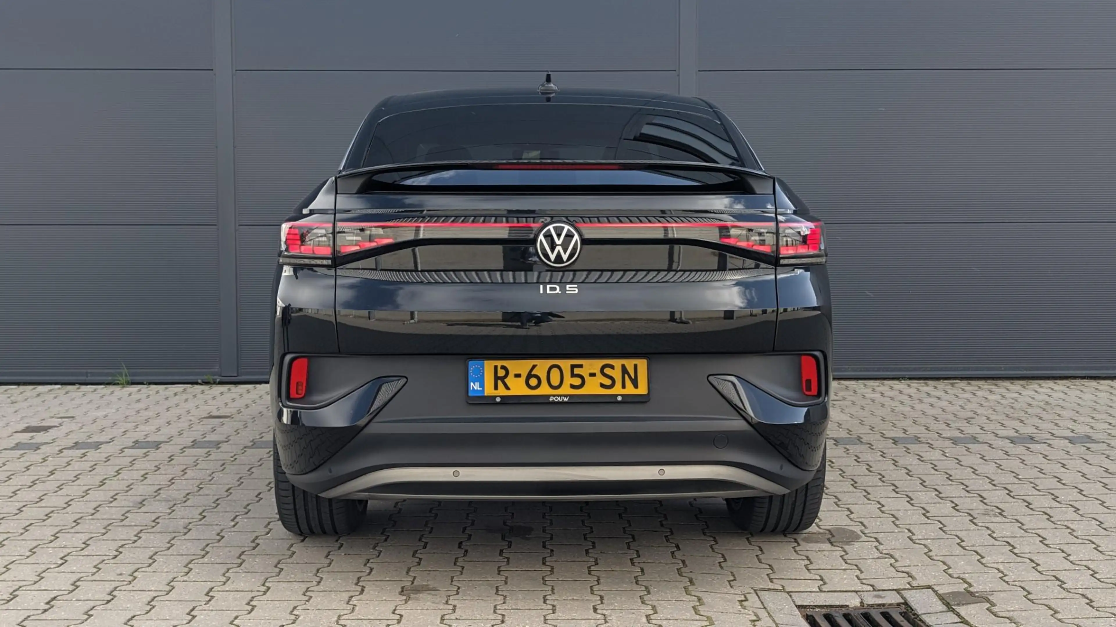 Volkswagen ID.5 Pro 77 kWh 204pk SoH 97% | LED matrix | Navigatie — photo 13