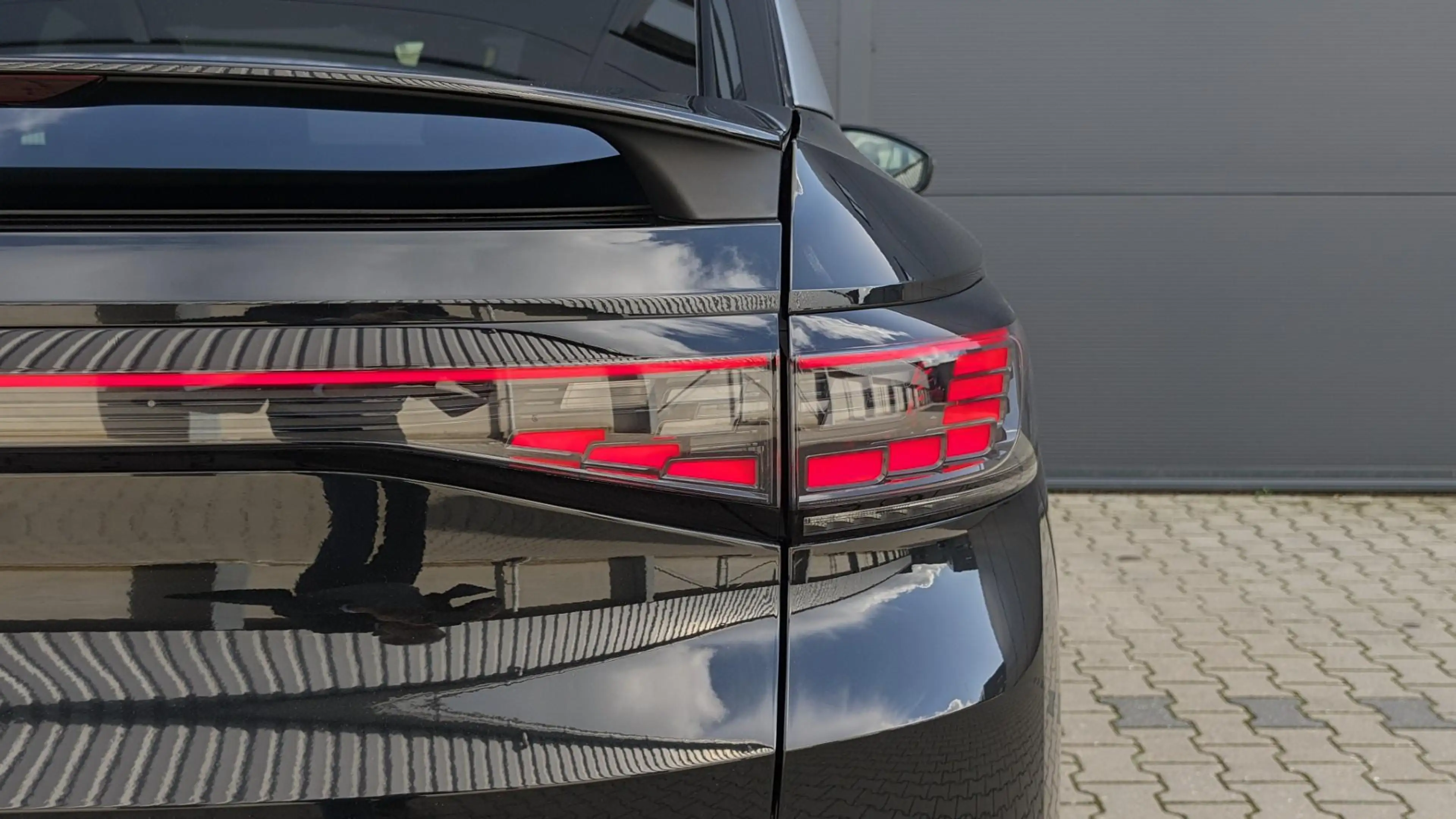 Volkswagen ID.5 Pro 77 kWh 204pk SoH 97% | LED matrix | Navigatie — photo 14