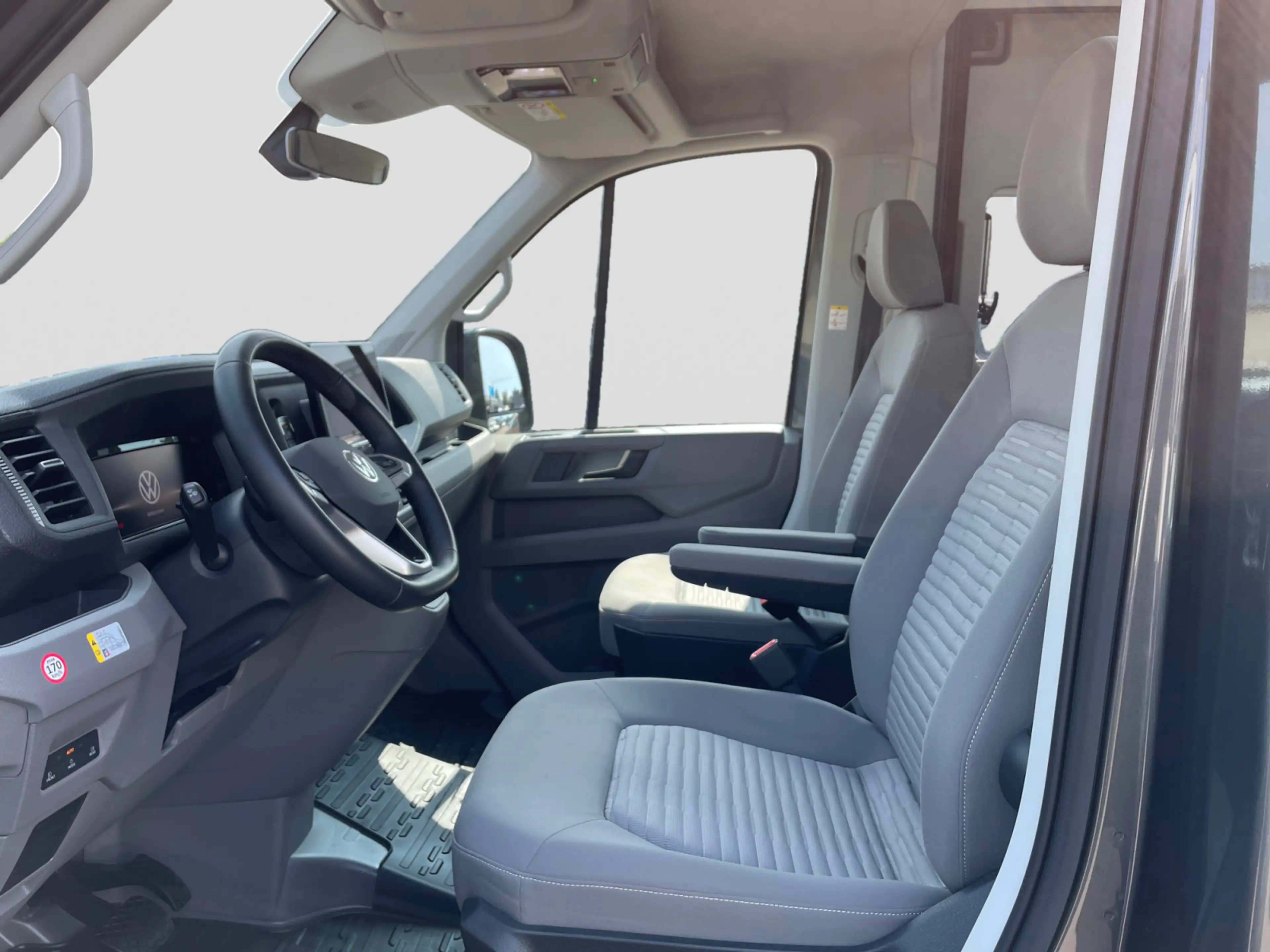Volkswagen Grand California 2,0TDI 120kW TRAVEL NAV AHK — photo 10