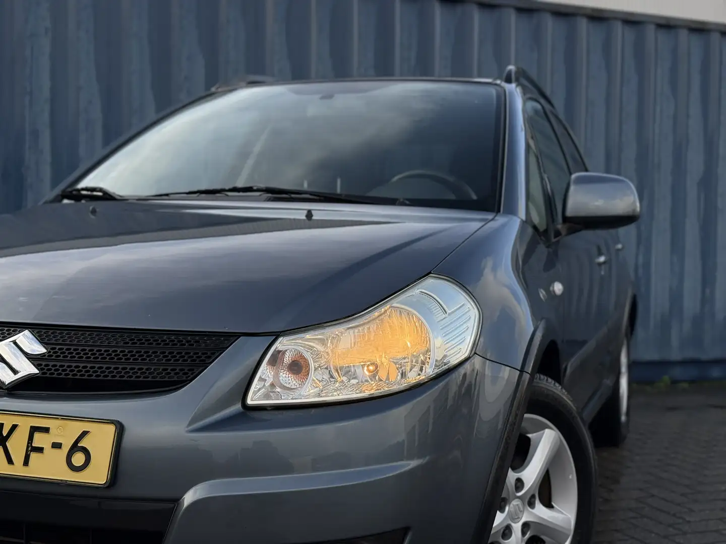 Suzuki SX4 1.6 Shogun | Airco | Buitenspiegels elektrisch ver Gris - 2