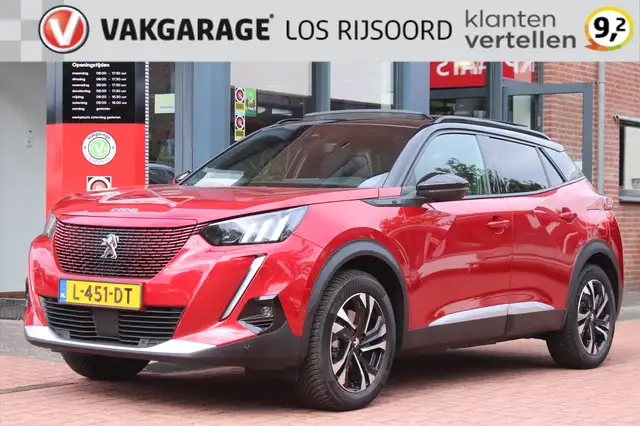Peugeot e-2008 EV 50kWh *GT* | SOH 88.31% | 3-Fase | Schuifdak |