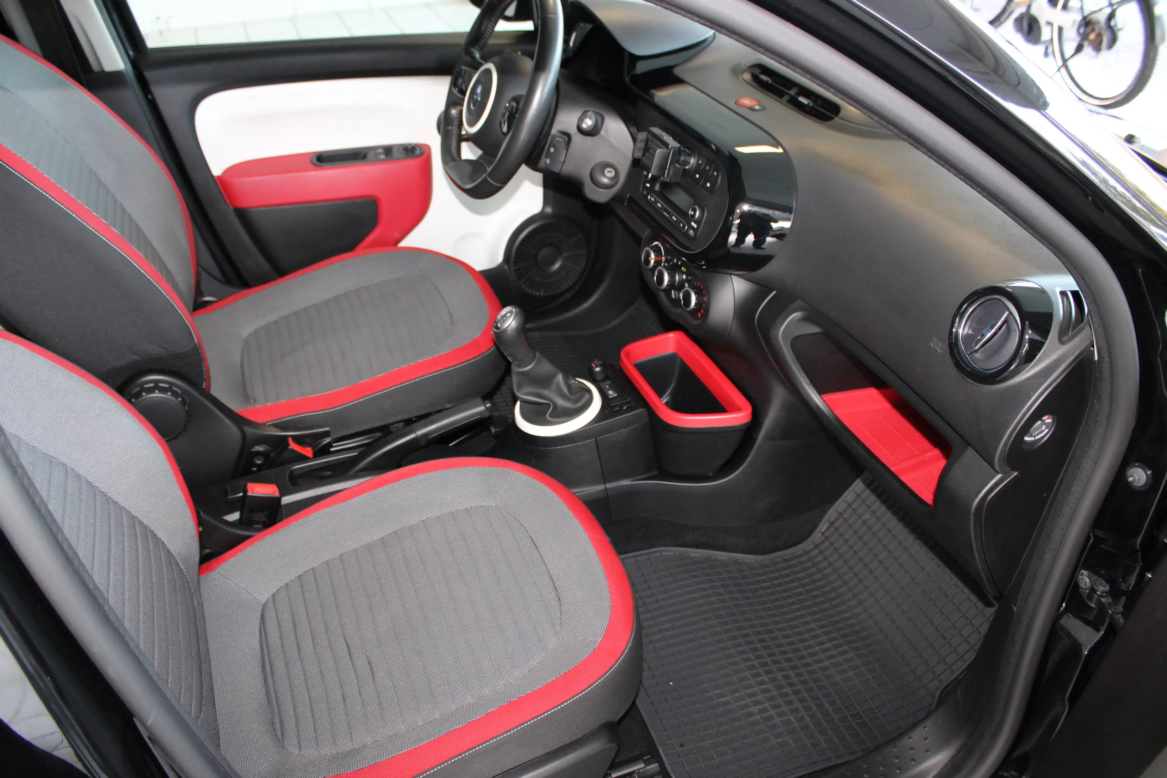 Renault Twingo Experience — photo 7