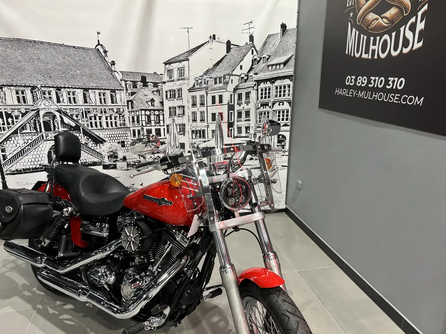 Harley-Davidson Dyna Super Glide Rouge - 2