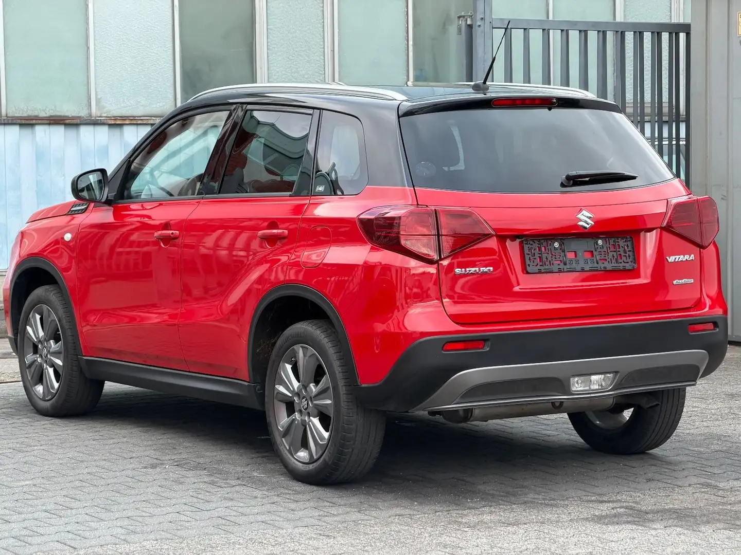 Suzuki Vitara 1.0 Comfort 4x4 Navi RückKamera ACC SHZ Rot - 2