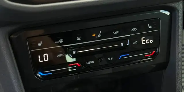 Volkswagen Tiguan view 11