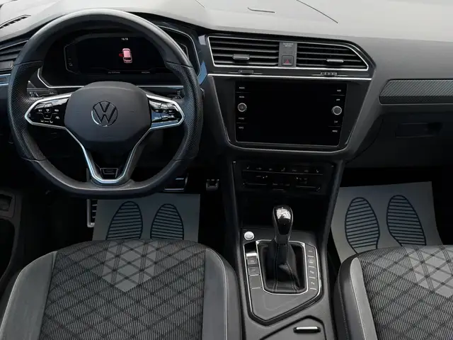 Volkswagen Tiguan view 7