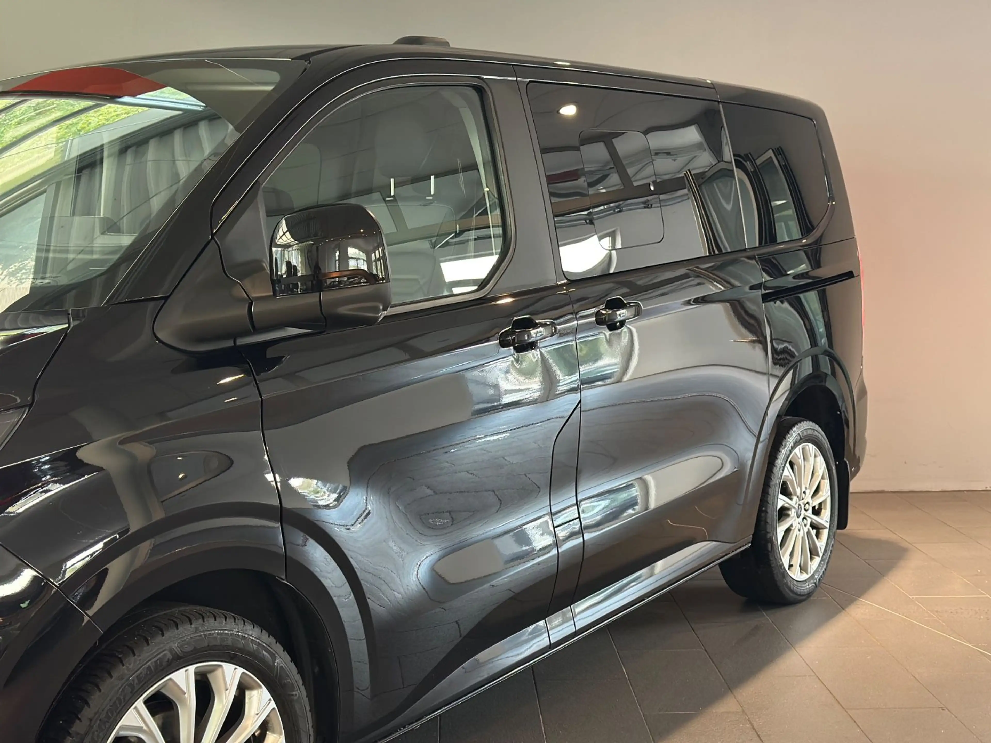 Ford Tourneo Custom 320 L1 Titanium X 2.0 #AHK #B&O # — photo 9