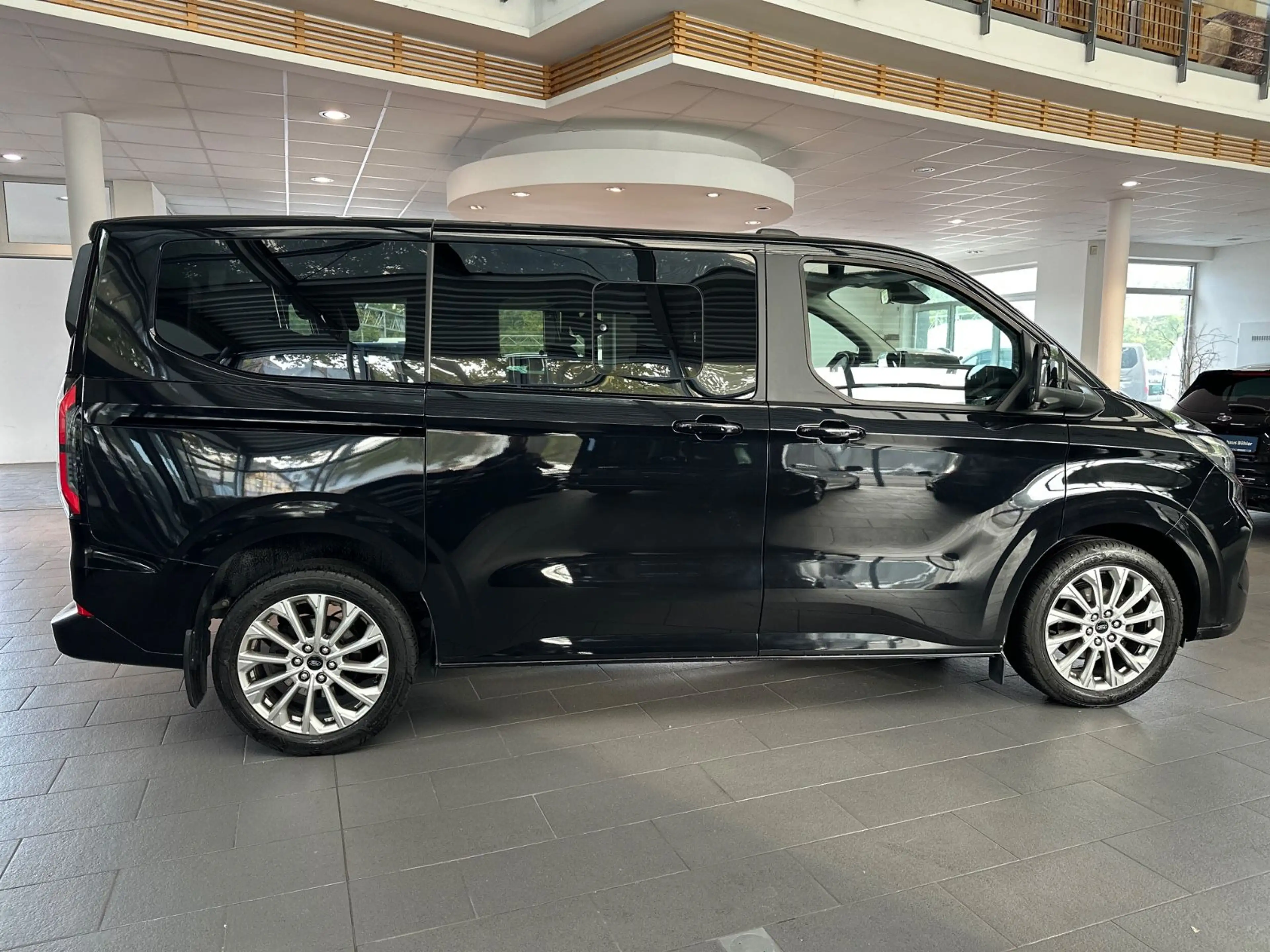Ford Tourneo Custom 320 L1 Titanium X 2.0 #AHK #B&O # — photo 6