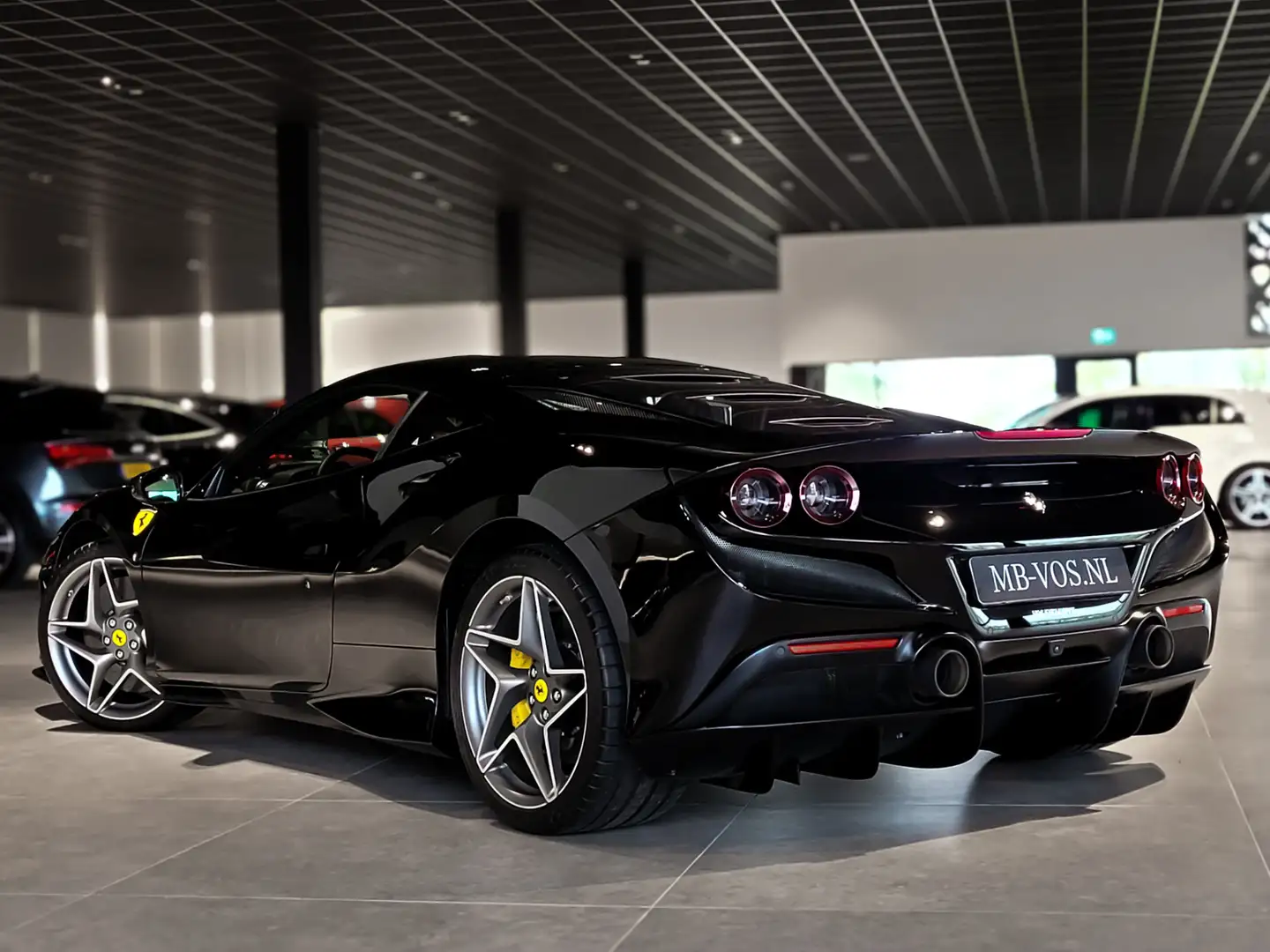 Ferrari F8 Tributo 3.9 V8 HELE Full Carbon|Lift|Racing Seats|Passenge Zwart - 2
