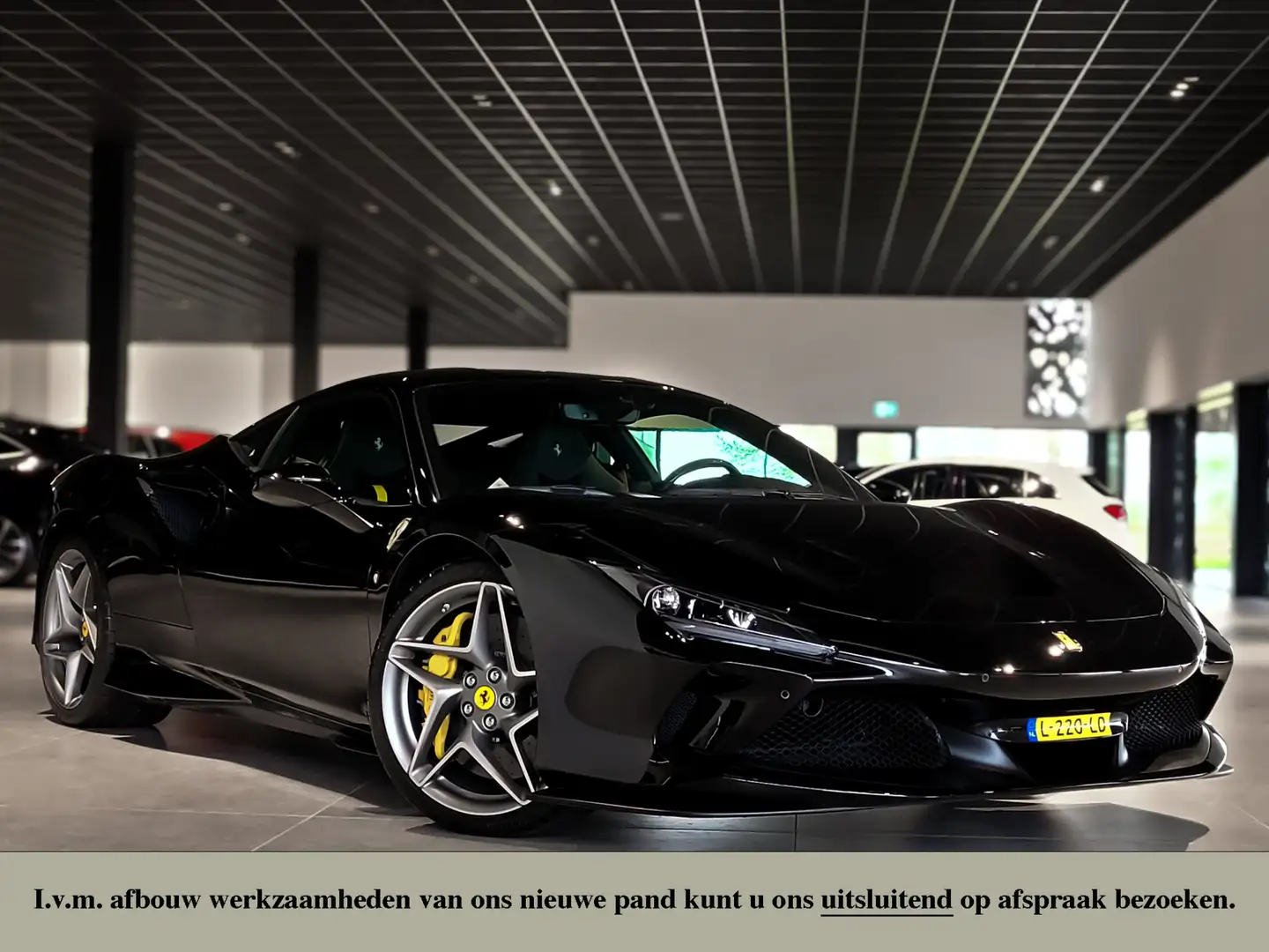 Ferrari F8 Tributo 3.9 V8 HELE Full Carbon|Lift|Racing Seats|Passenge Black - 1