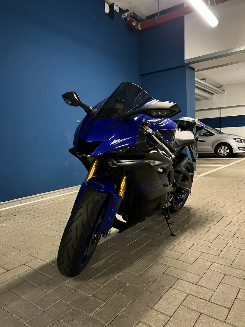 Yamaha YZF-R6 - 1
