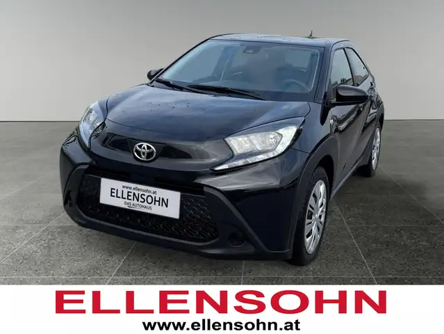 Toyota Aygo X 1,0 l Play *8-fach bereift*