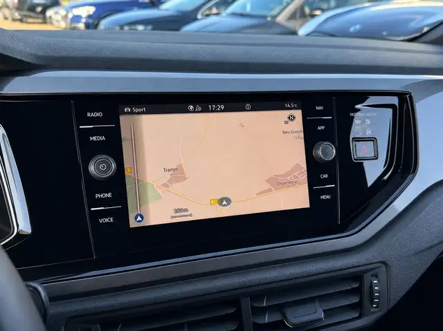 Volkswagen Polo view 11