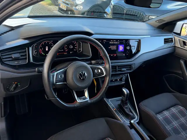 Volkswagen Polo view 13