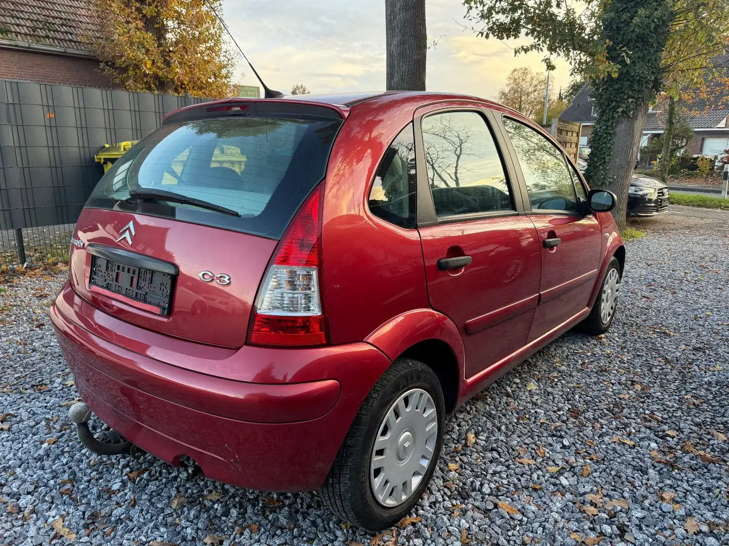 Citroen C3 1.1 Tonic+Klima+AHK Rot - 2