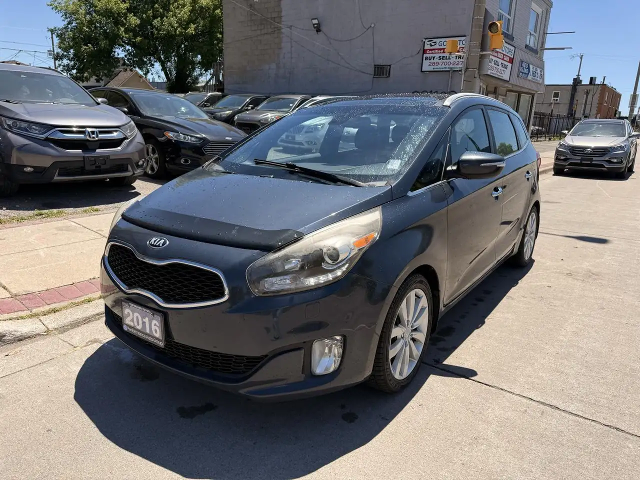 Kia Rondo снимка Kia Rondo