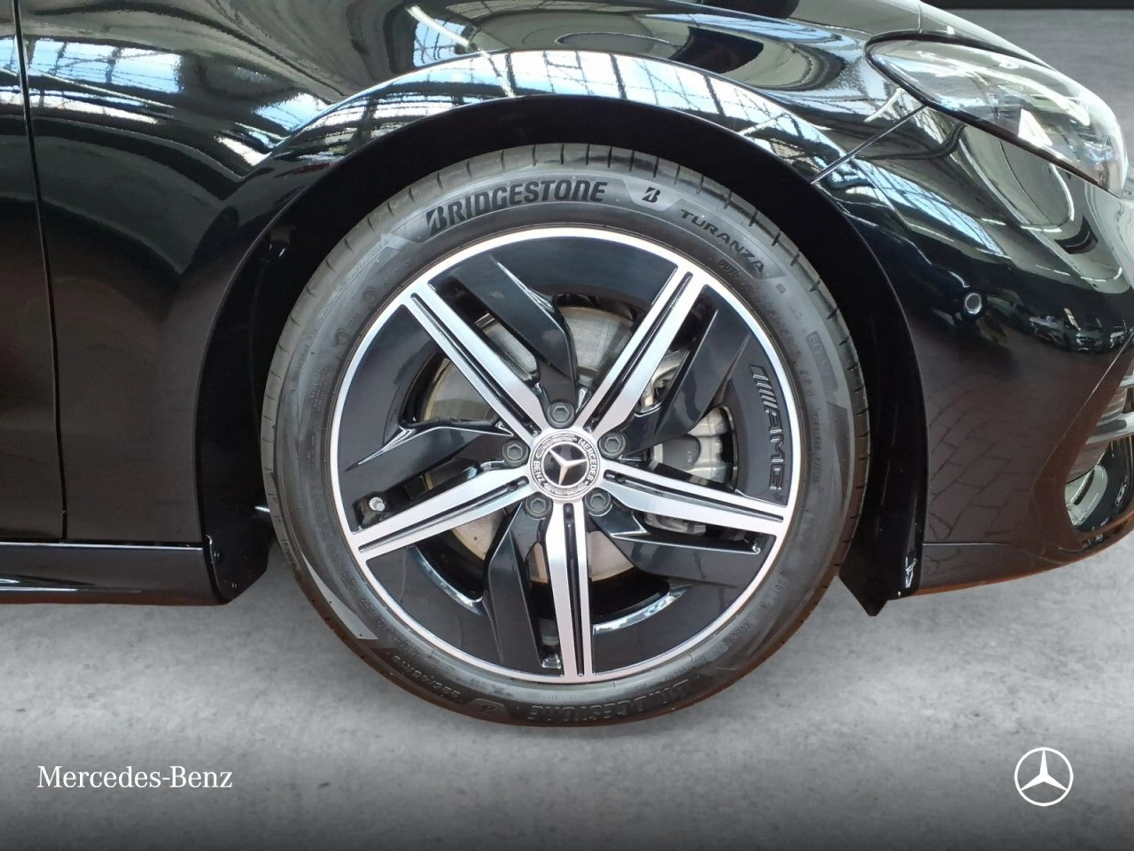 Mercedes-Benz CLA 220 Cp. AMG Burmester 3D Pano Multibeam AHK — photo 6