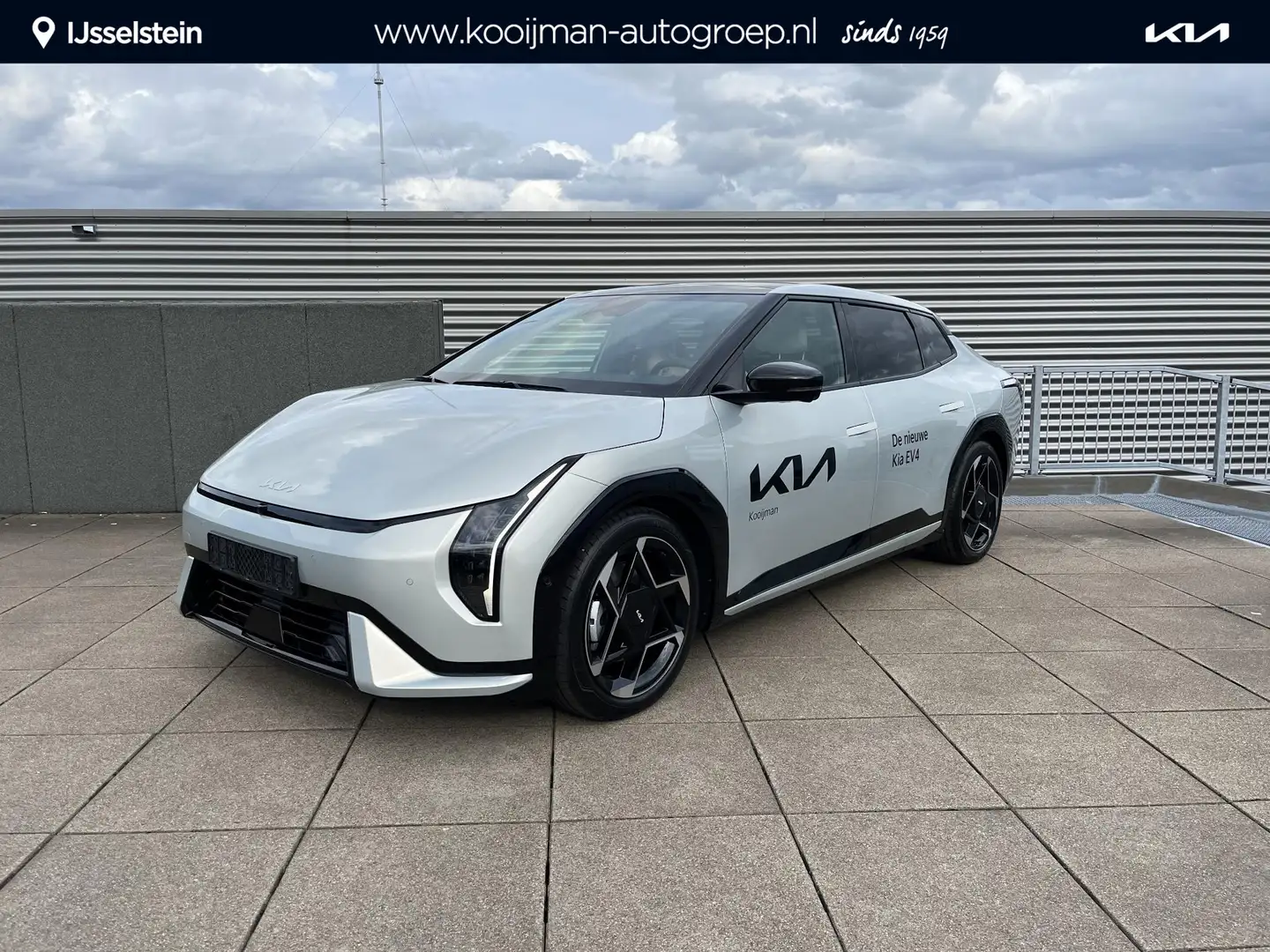 Kia EV4 Fastback GT-PlusLine 81.4 kWh Nu in de Showroom in Gris - 1