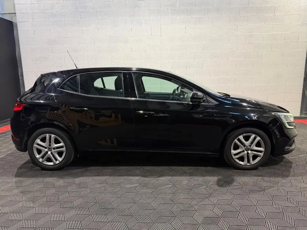 Renault Megane Berline — photo 2