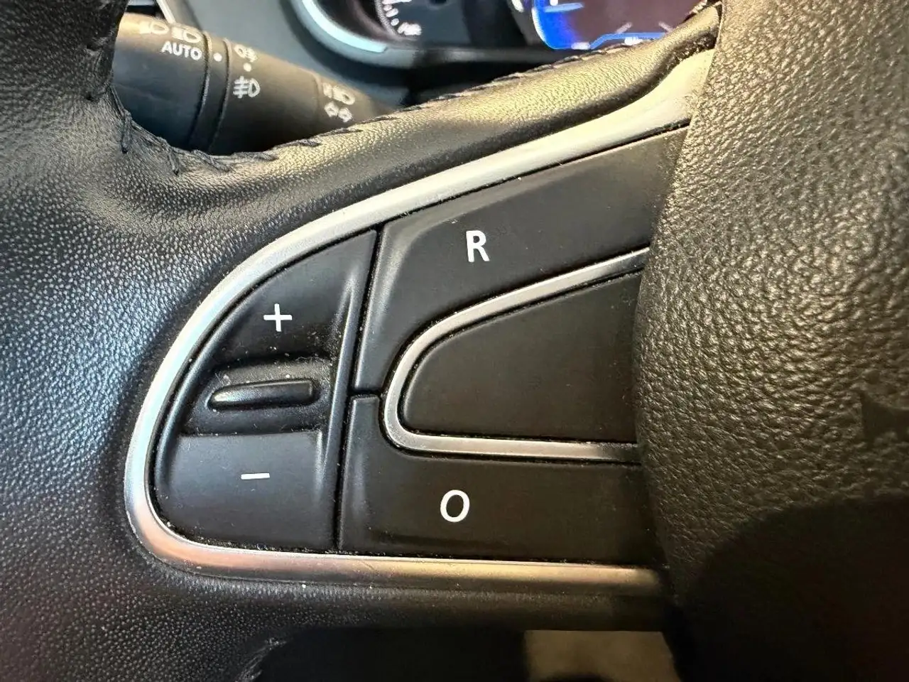 Renault Megane Berline — photo 31