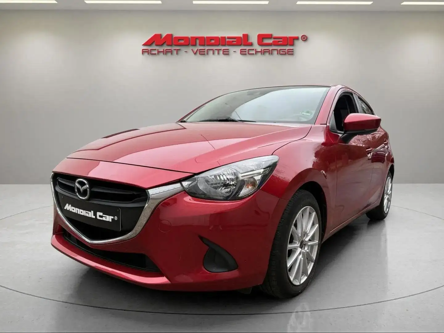 Mazda 2 2 1.5i Skyactiv-G Exclusive Line Navi Rouge - 1