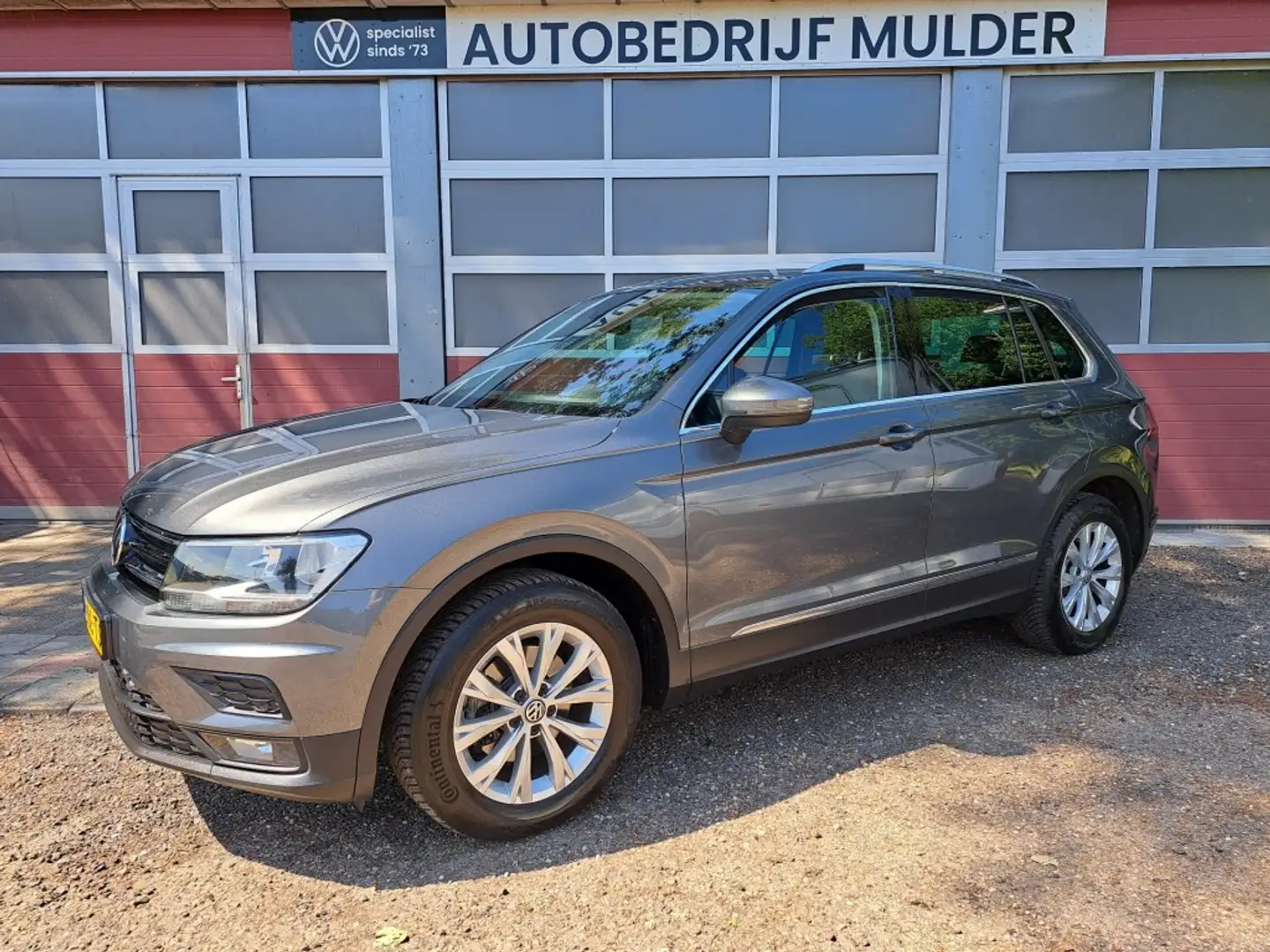 Volkswagen Tiguan 1.5 TSI 150 Pk ACT Comfortl. Bs ECC DSG Grijs - 1