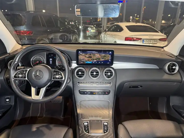Mercedes-Benz GLC 2022, foto 2