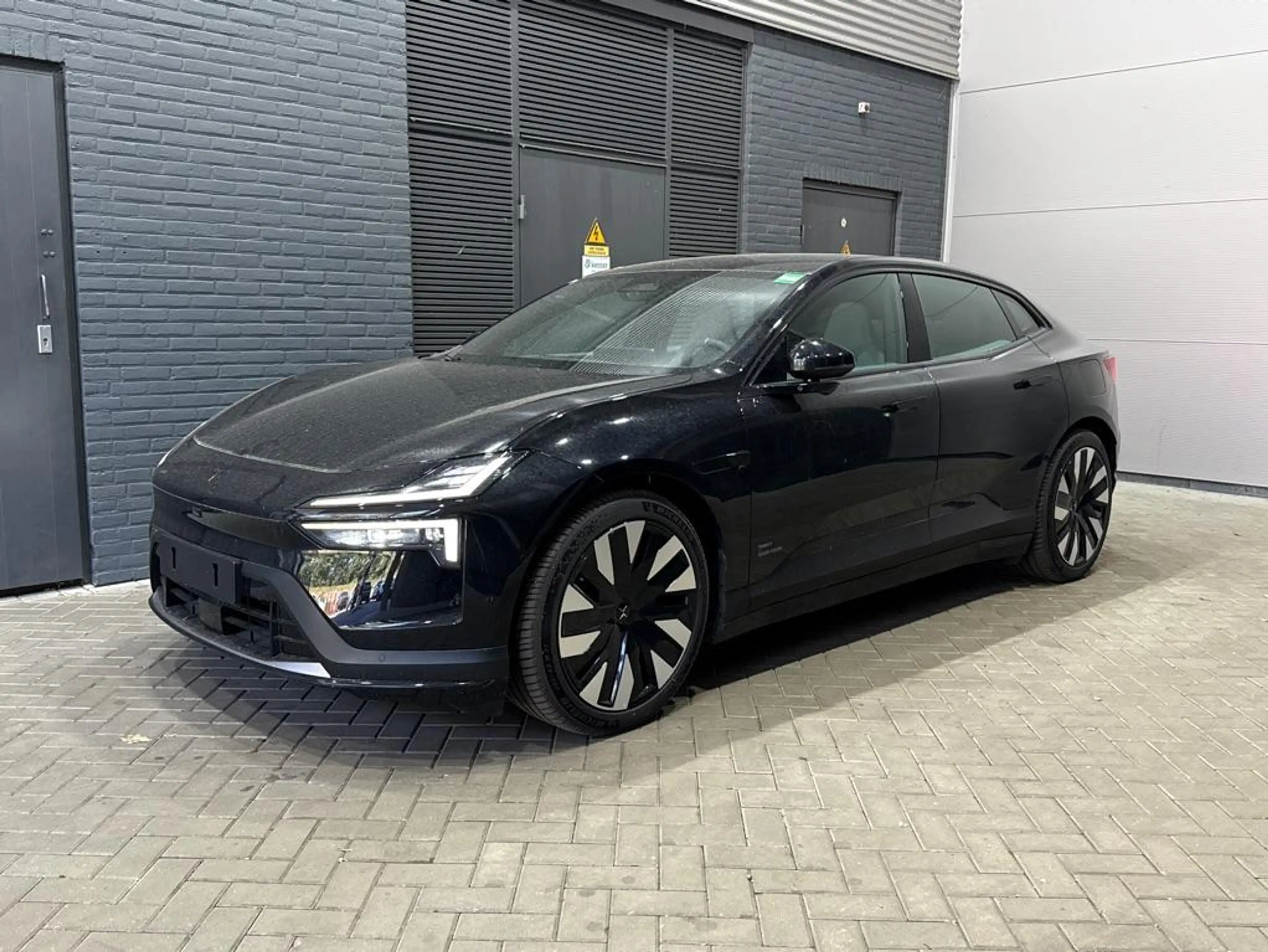 Polestar 4 Long Range Single motor Plus 100 kWh | ACC | Pilot — photo 4